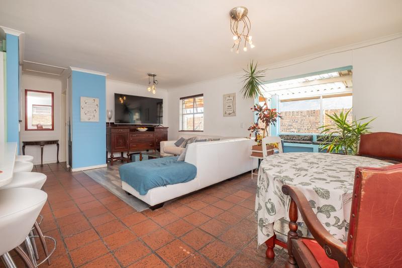 To Let 2 Bedroom Property for Rent in Costa Da Gama Western Cape